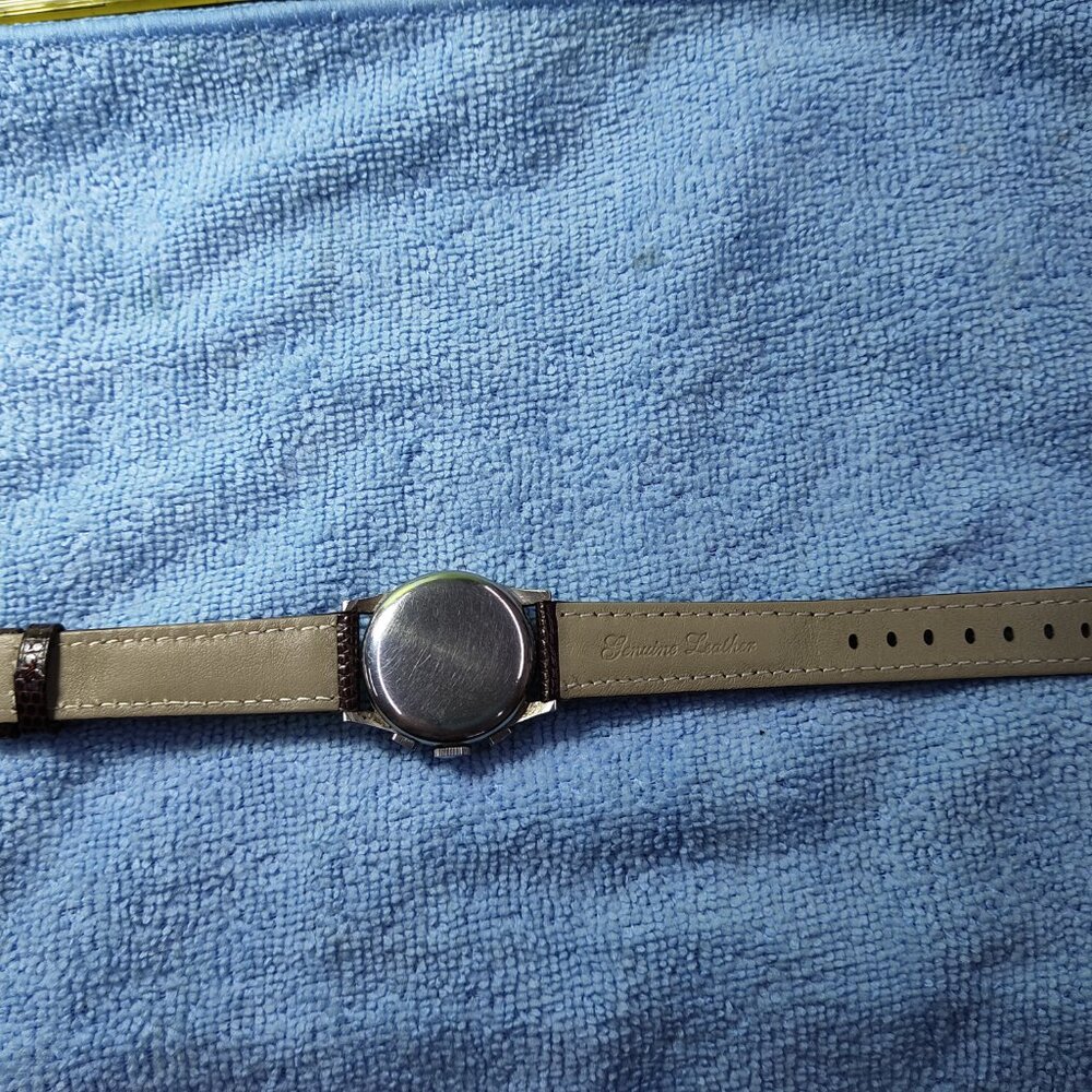 Vintage Movado M95 Chronograph - Picture 6 of 13